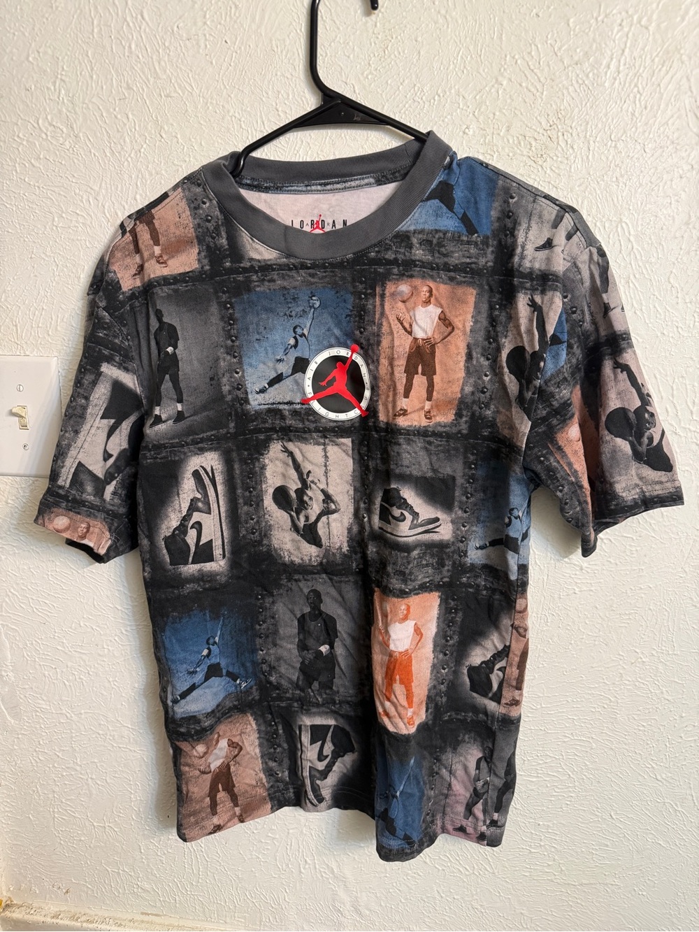 Jordan Men's Graphic Short Sleeve Tee - Black/Gray with Blue & Brown Accents